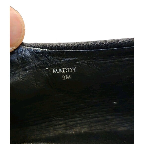 Donald Pliner Maddy Wedges 9M Block Heel Crepe Elastic Baby Calf Stretchy - Picture 10 of 10